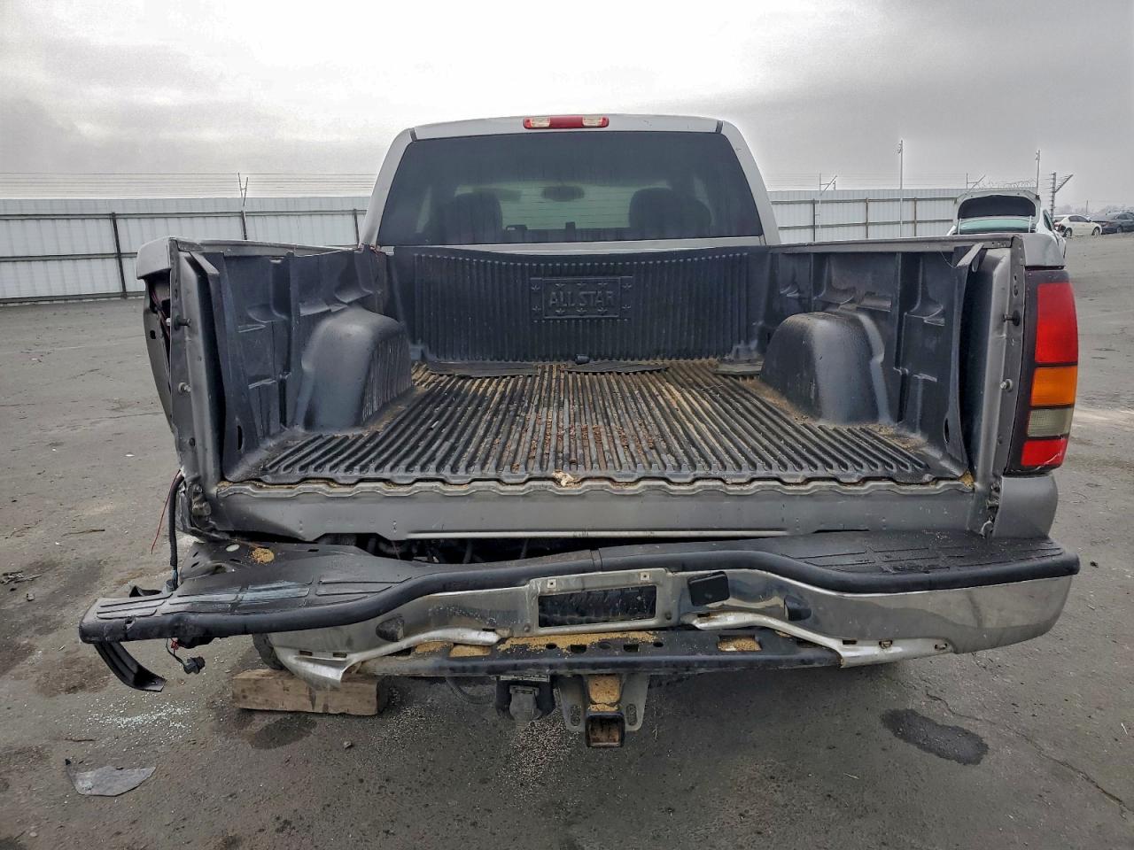 2006 GMC NEW SIERRA C1500 photo 6