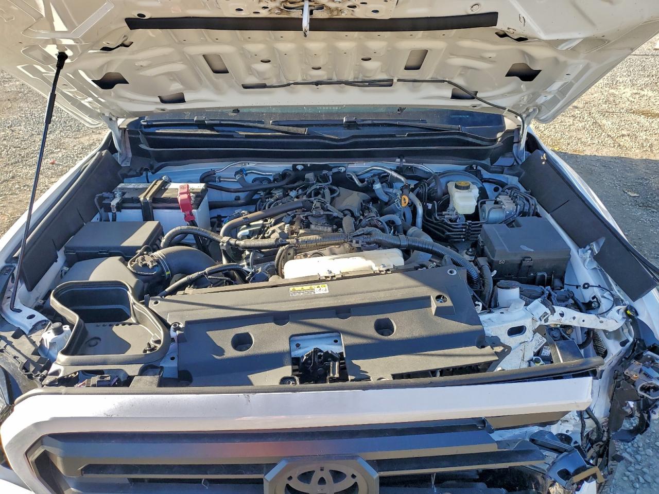 2024 TOYOTA TACOMA DOUBLE CAB photo 11