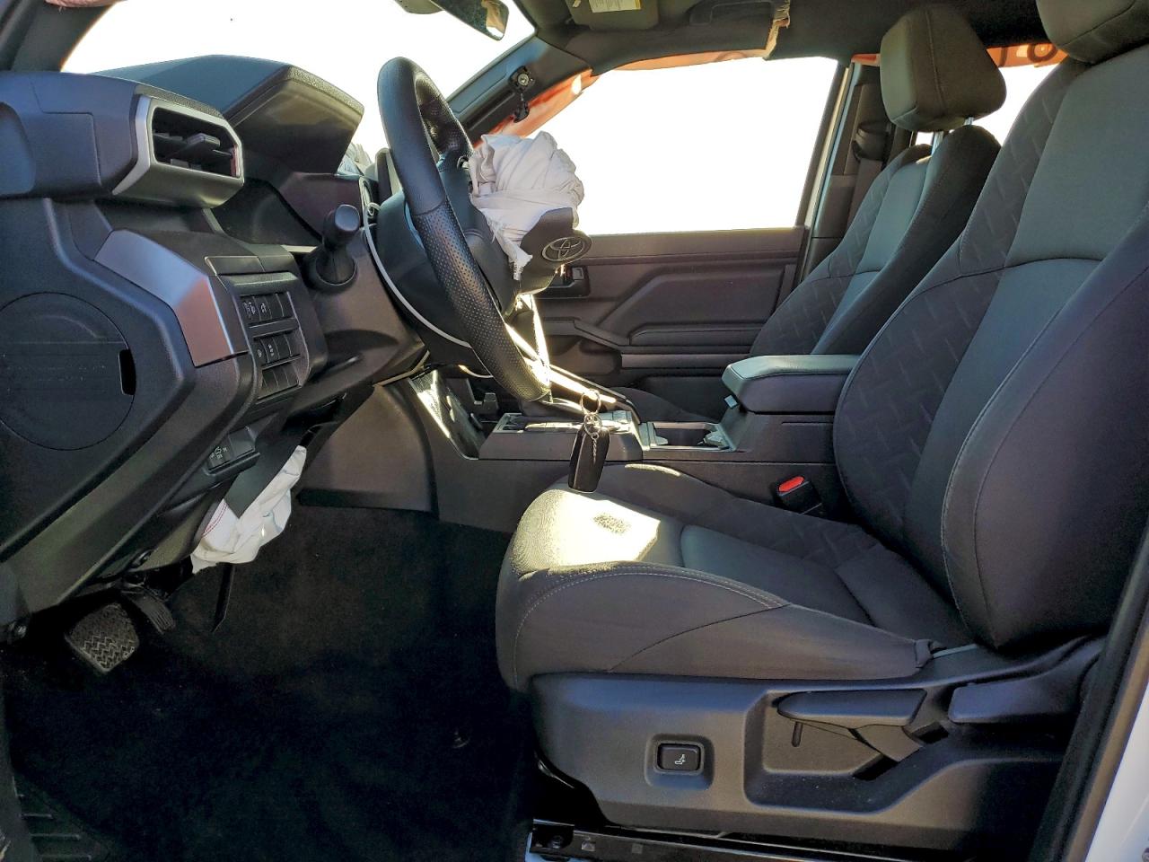 2024 TOYOTA TACOMA DOUBLE CAB photo 7