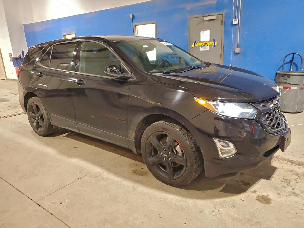 2019 CHEVROLET EQUINOX LT photo 4
