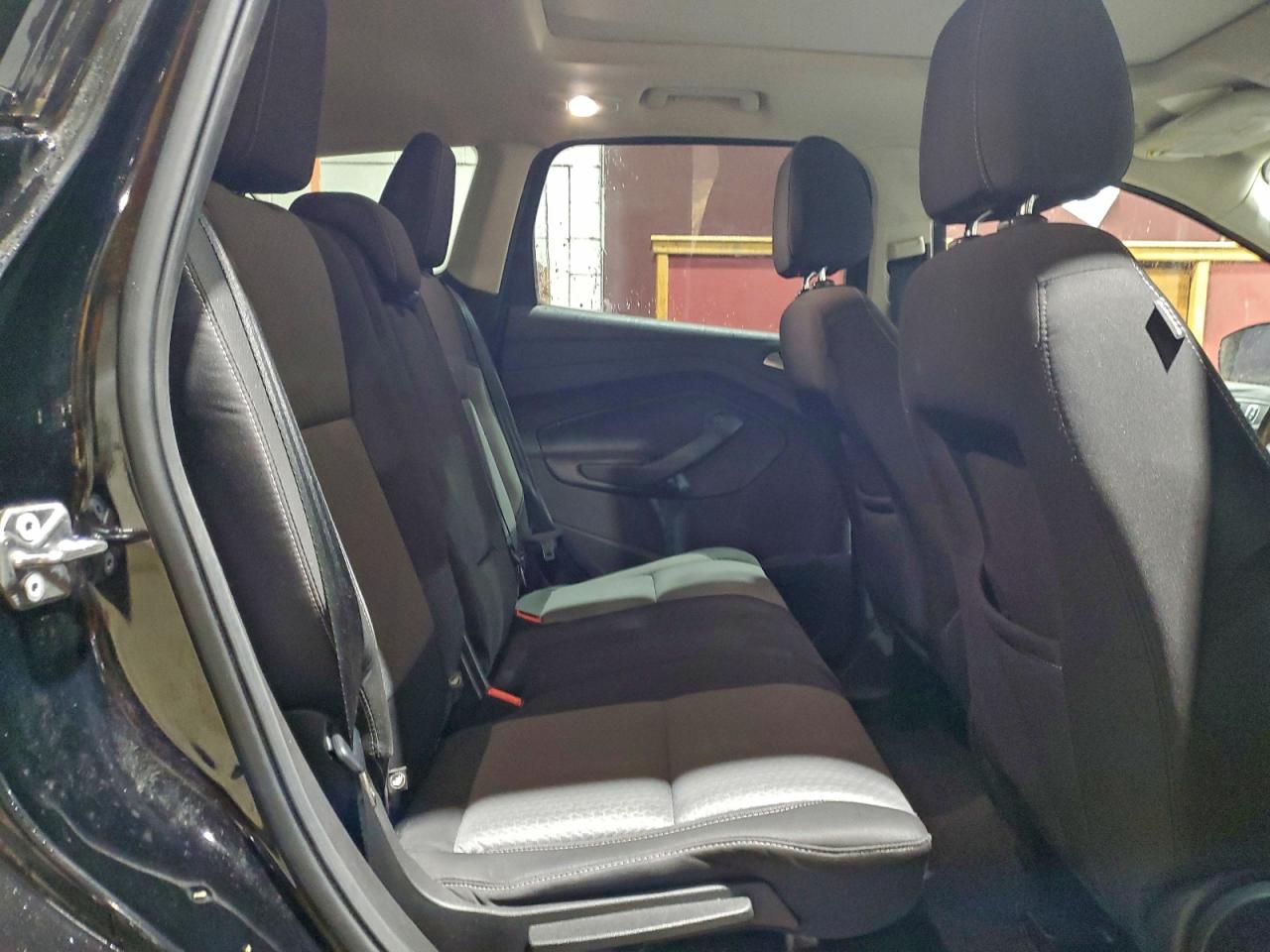 2017 FORD ESCAPE SE photo 11