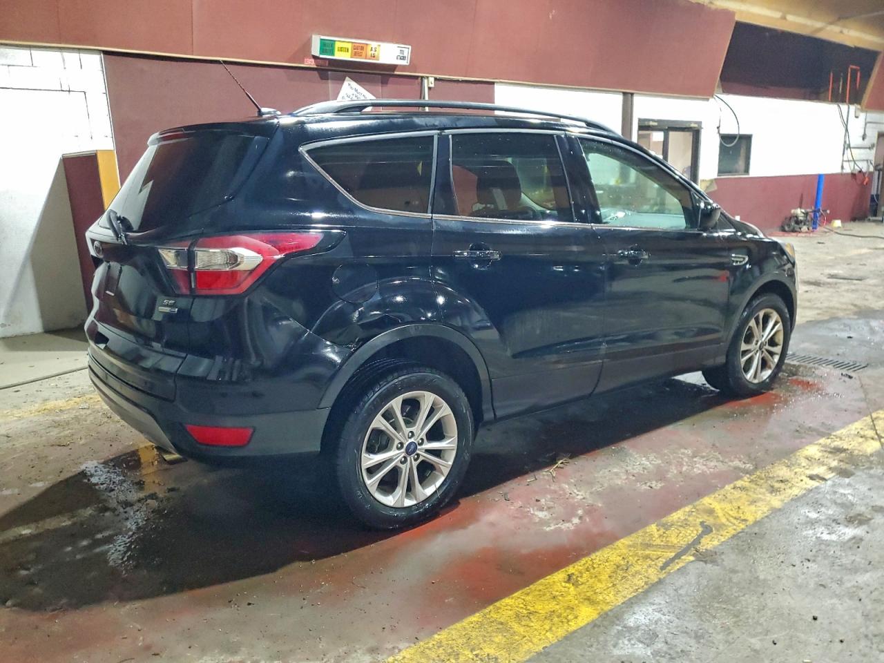 2017 FORD ESCAPE SE photo 3