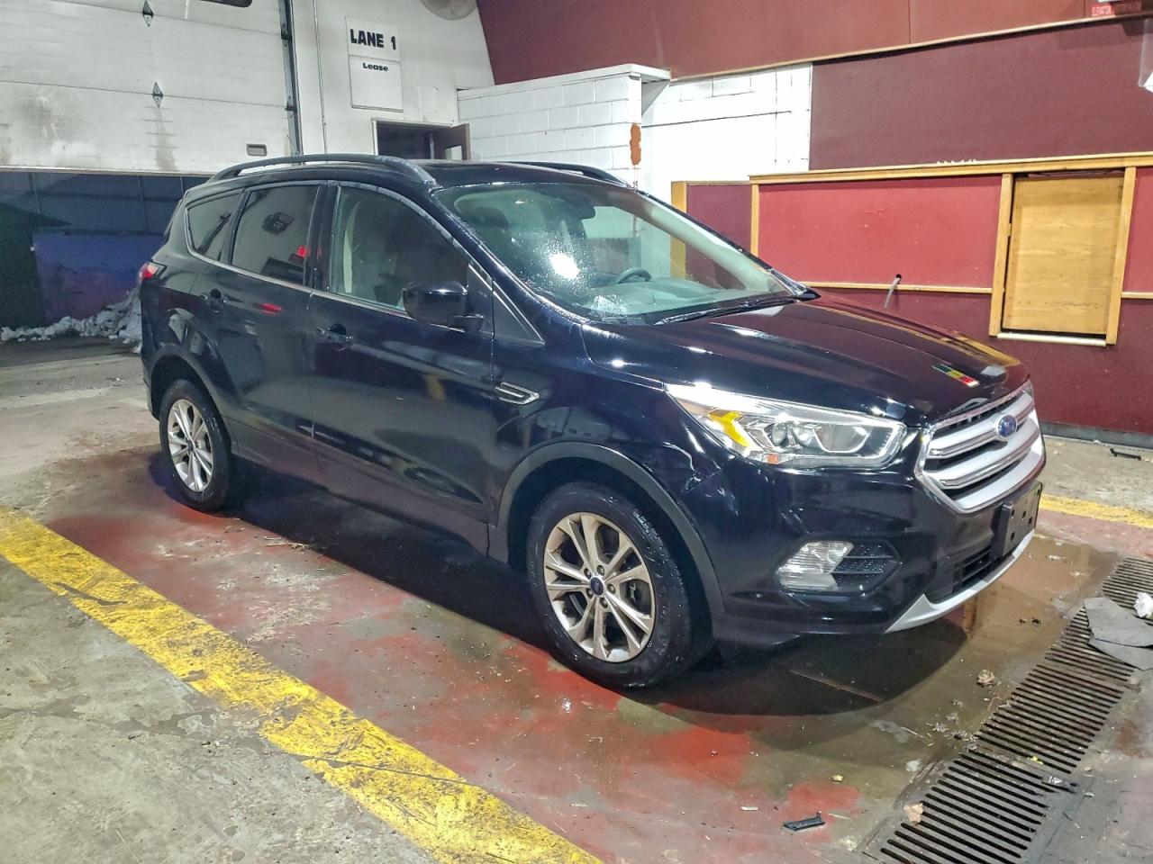 2017 FORD ESCAPE SE photo 4