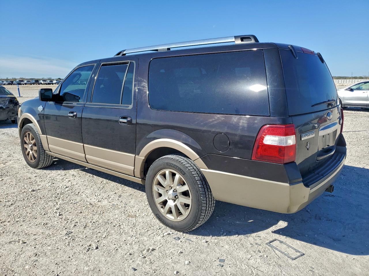 2013 FORD EXPEDITION EL XLT photo 2