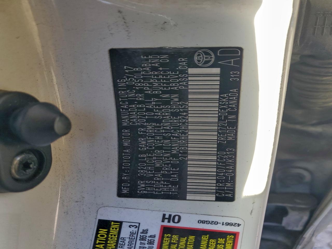 2017 TOYOTA COROLLA L photo 12