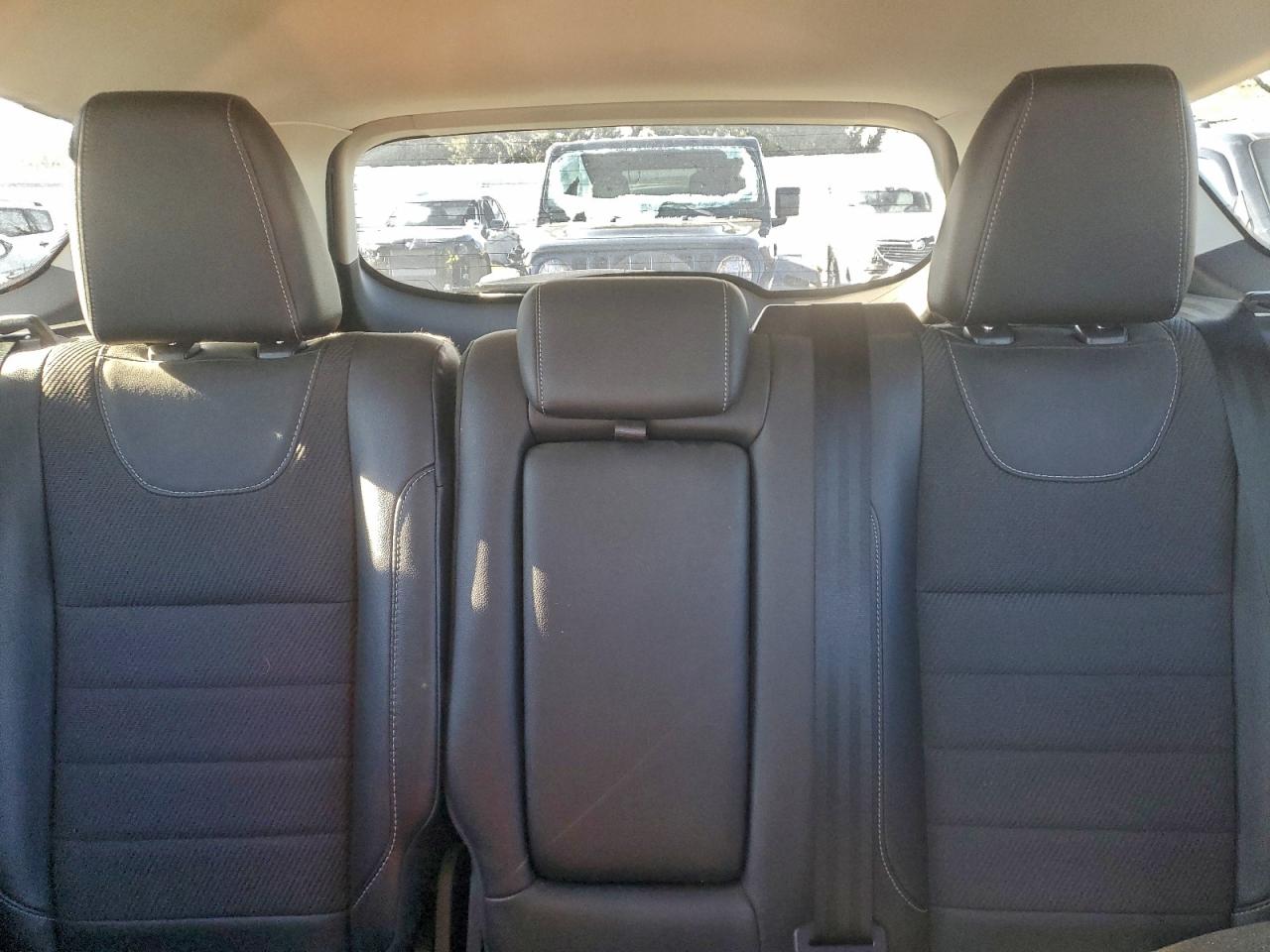 2015 FORD ESCAPE SE photo 10