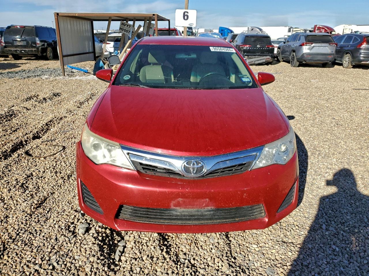2014 TOYOTA CAMRY LE photo 5
