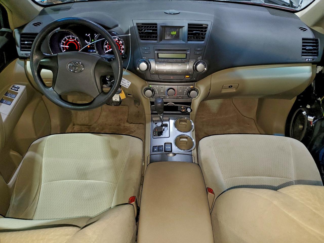 2010 TOYOTA HIGHLANDER photo 8