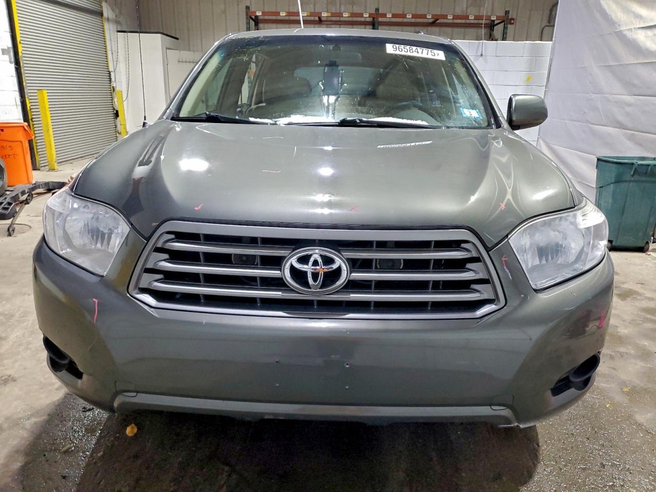 2010 TOYOTA HIGHLANDER photo 5