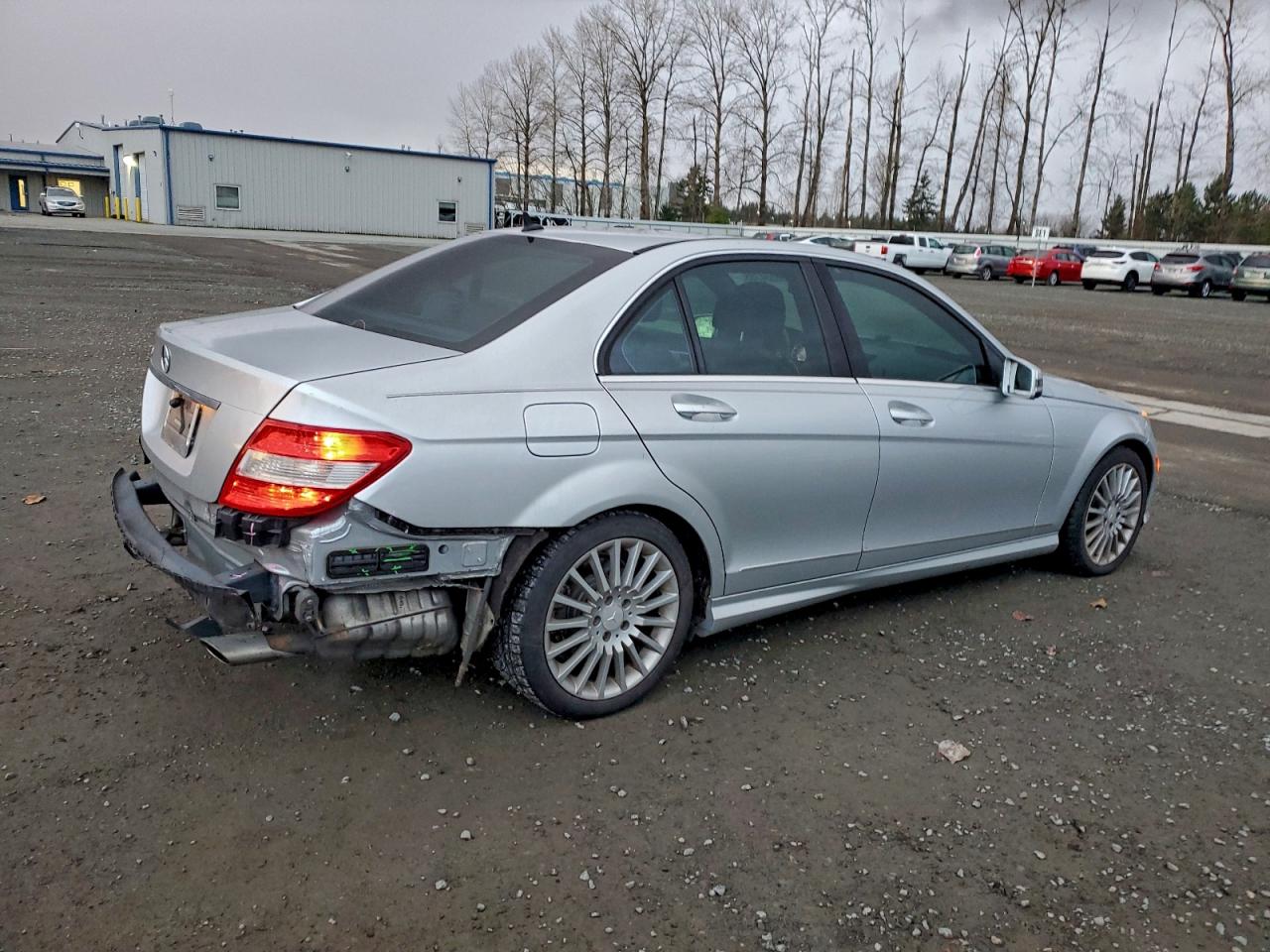 2011 MERCEDES-BENZ C 300 photo 3