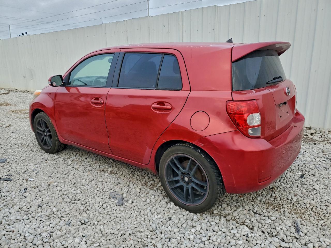 2008 TOYOTA SCION XD photo 2