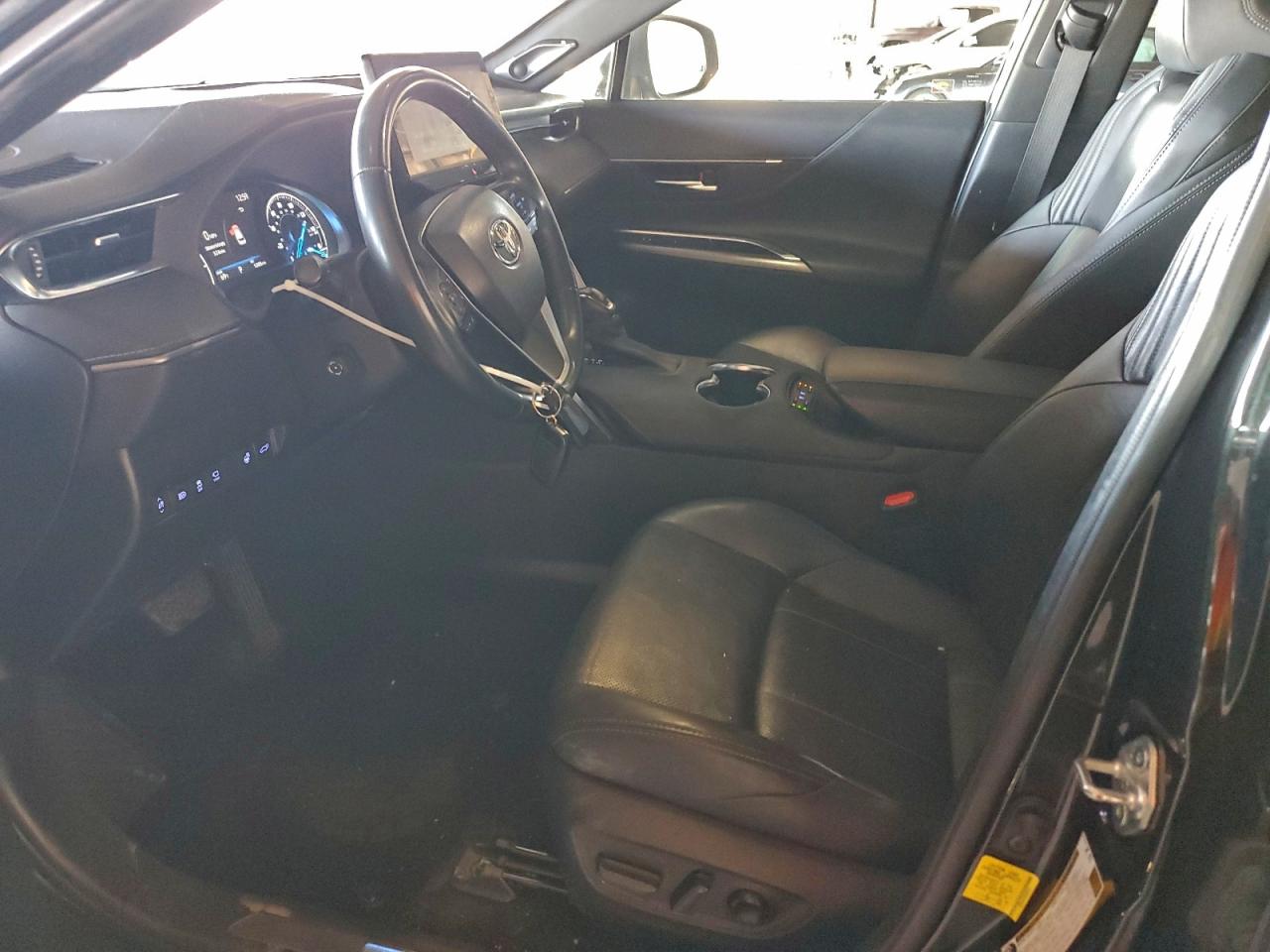 2021 TOYOTA VENZA LE photo 7