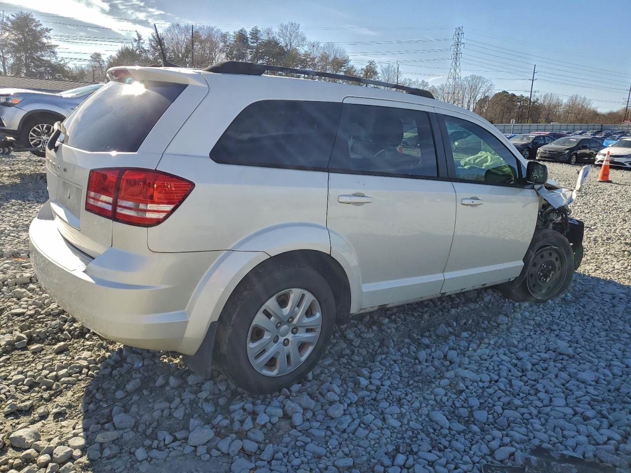 2018 DODGE JOURNEY SE photo 3