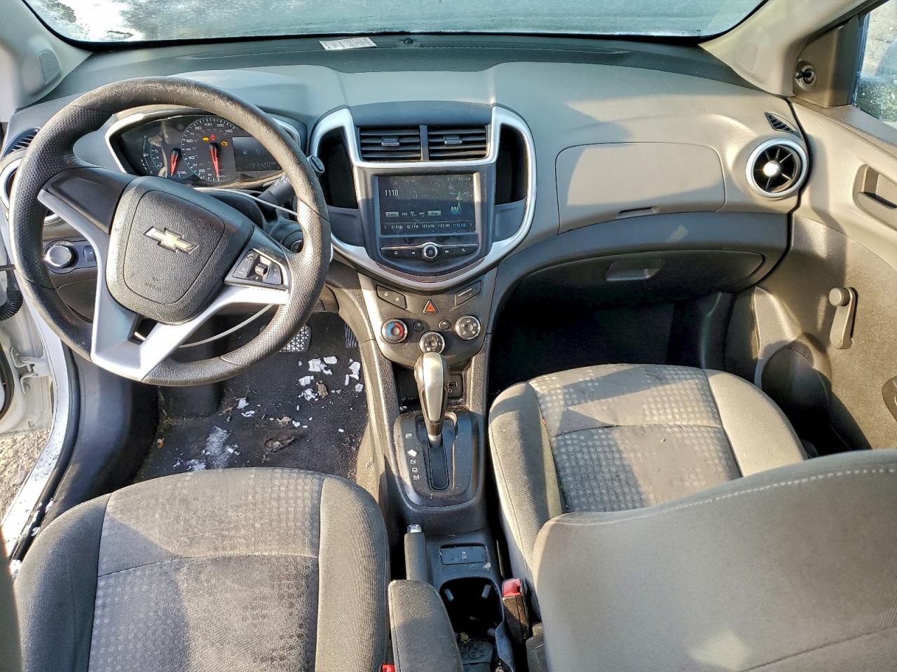 2017 CHEVROLET SONIC photo 8