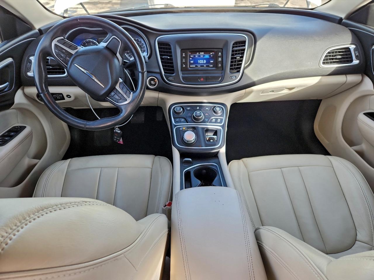 2015 CHRYSLER 200 LIMITED photo 8