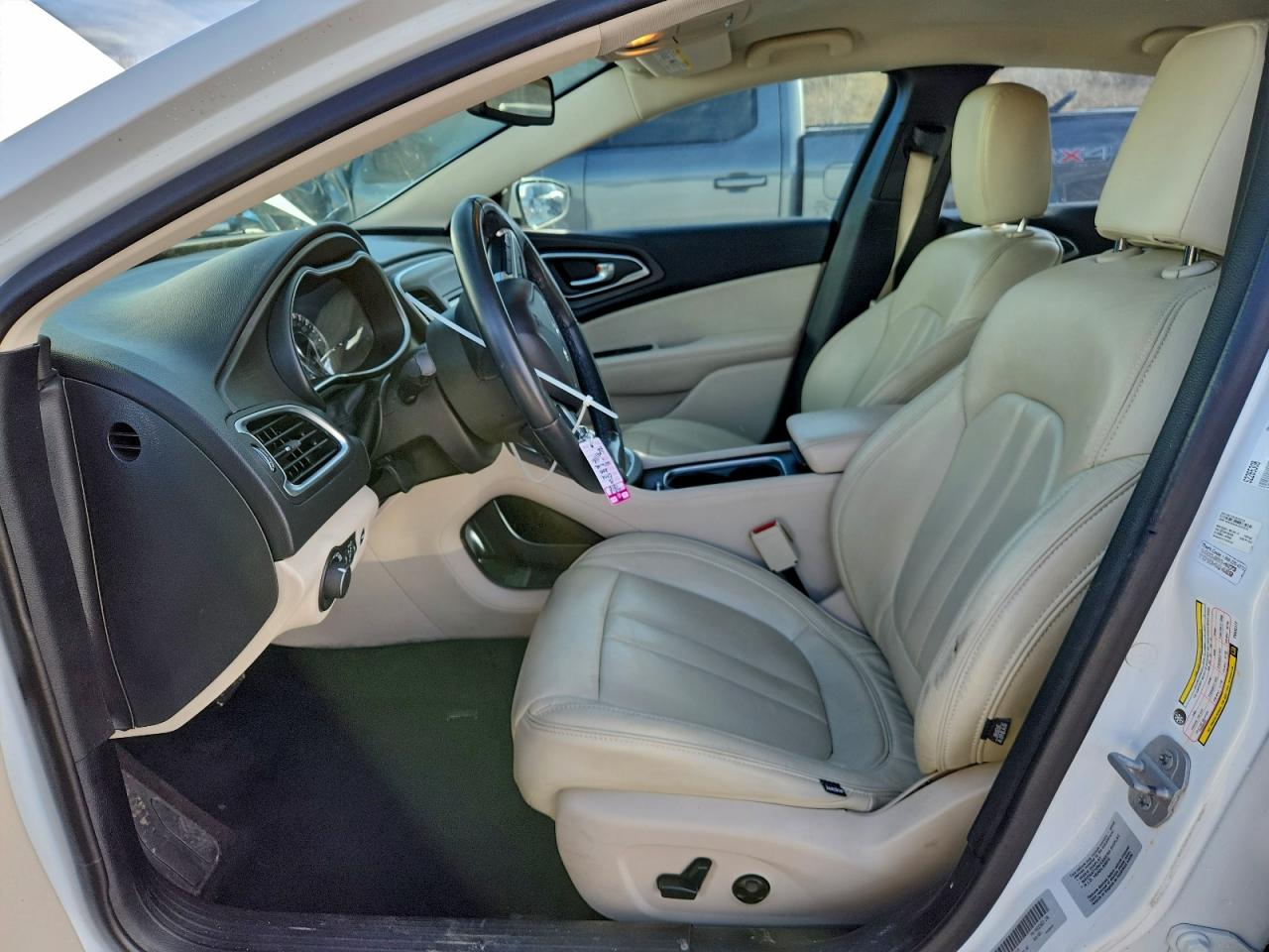 2015 CHRYSLER 200 LIMITED photo 7