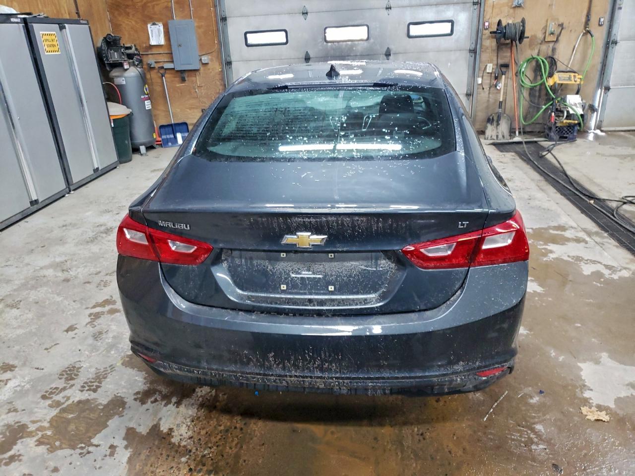2018 CHEVROLET MALIBU LT photo 6