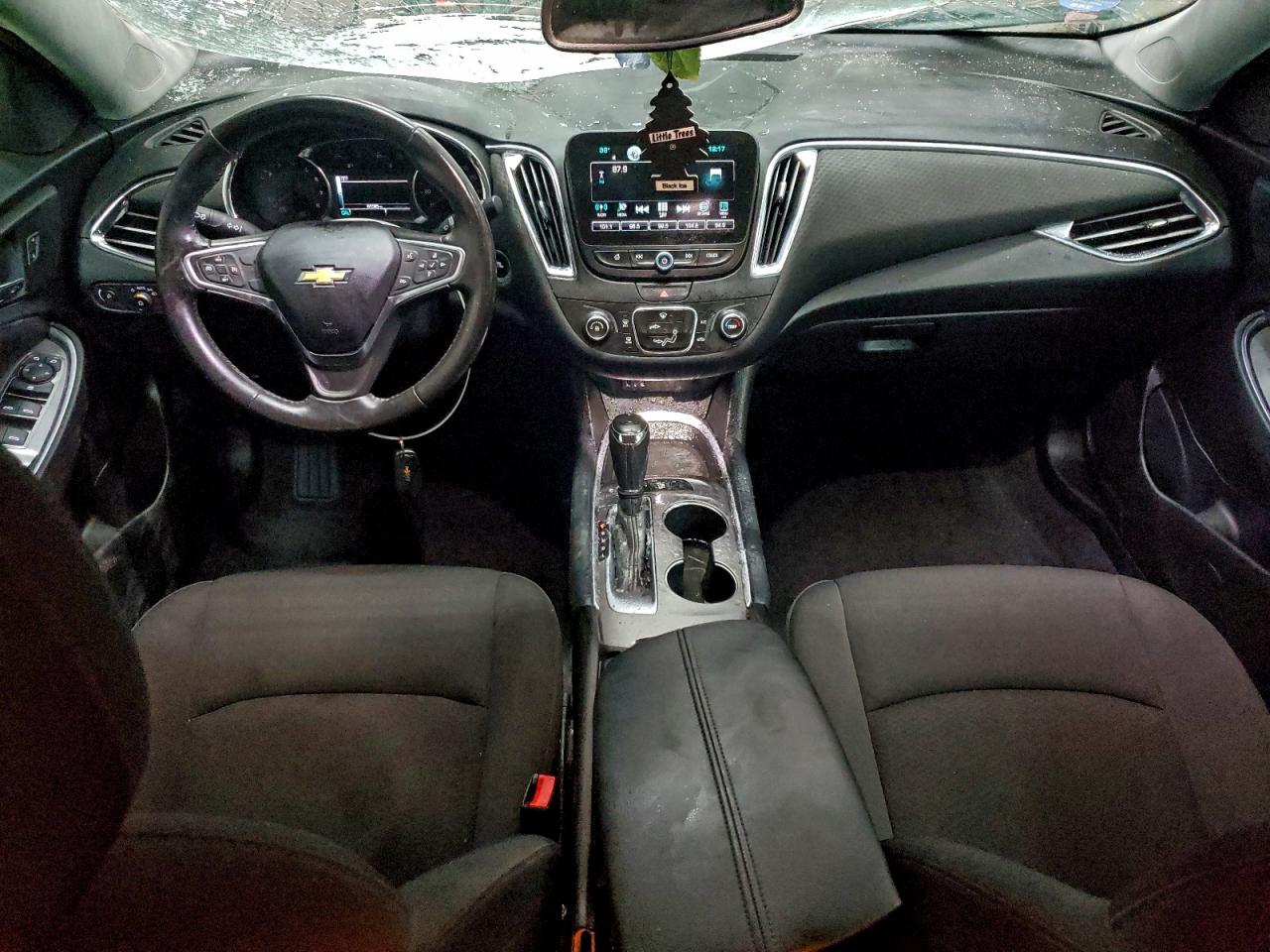 2018 CHEVROLET MALIBU LT photo 8