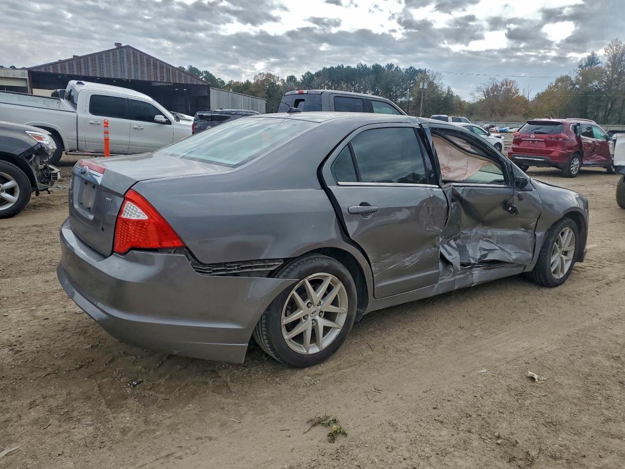 2010 FORD FUSION SEL photo 3