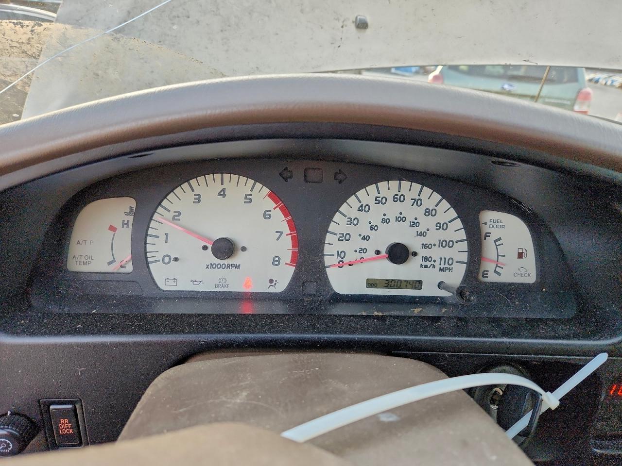 2004 TOYOTA TACOMA DOUBLE CAB photo 9