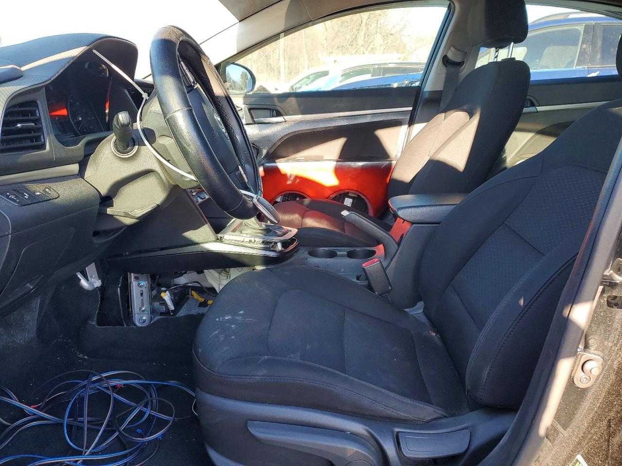 2019 HYUNDAI ELANTRA SEL photo 7