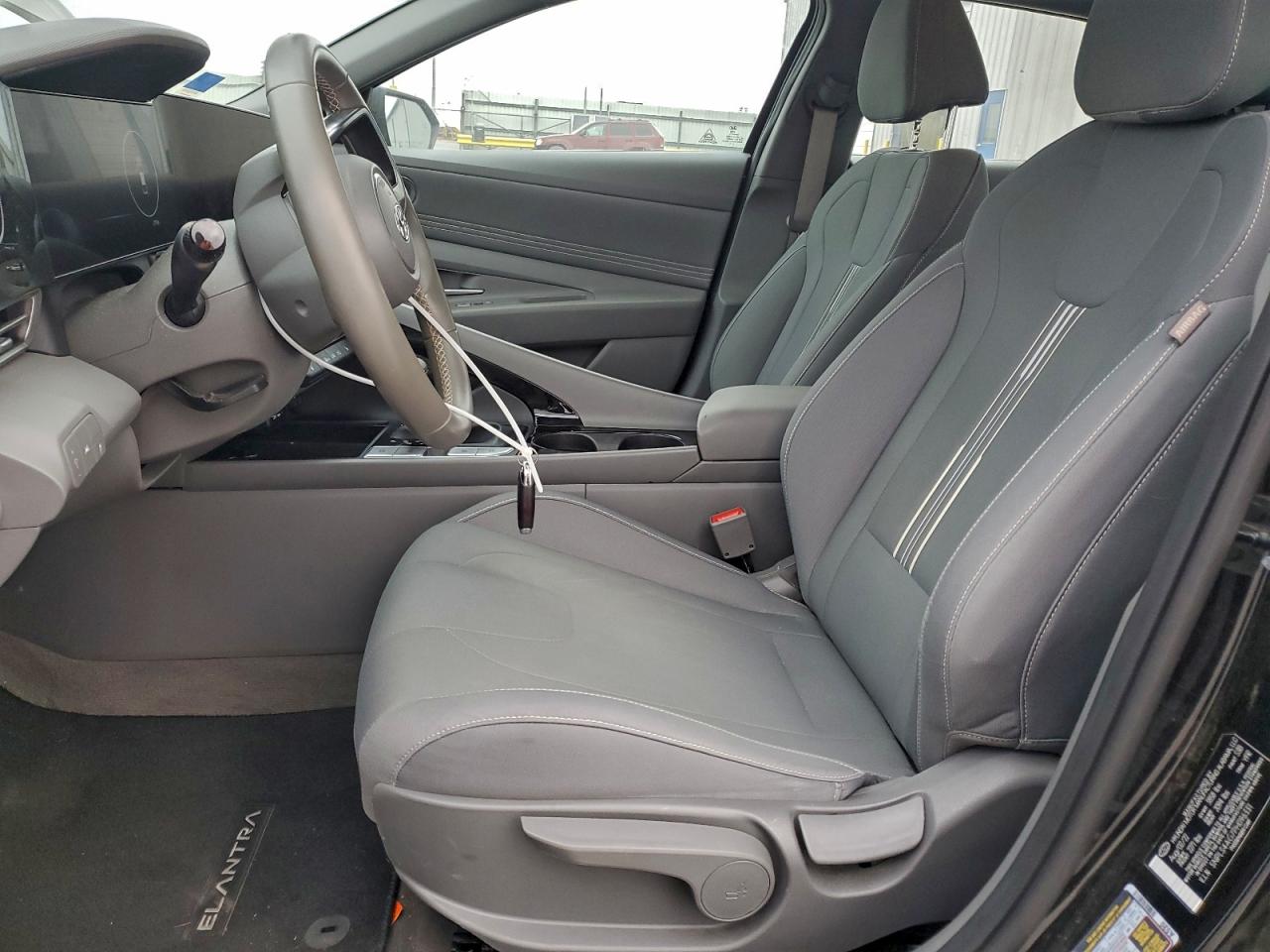 2023 HYUNDAI ELANTRA SEL photo 7