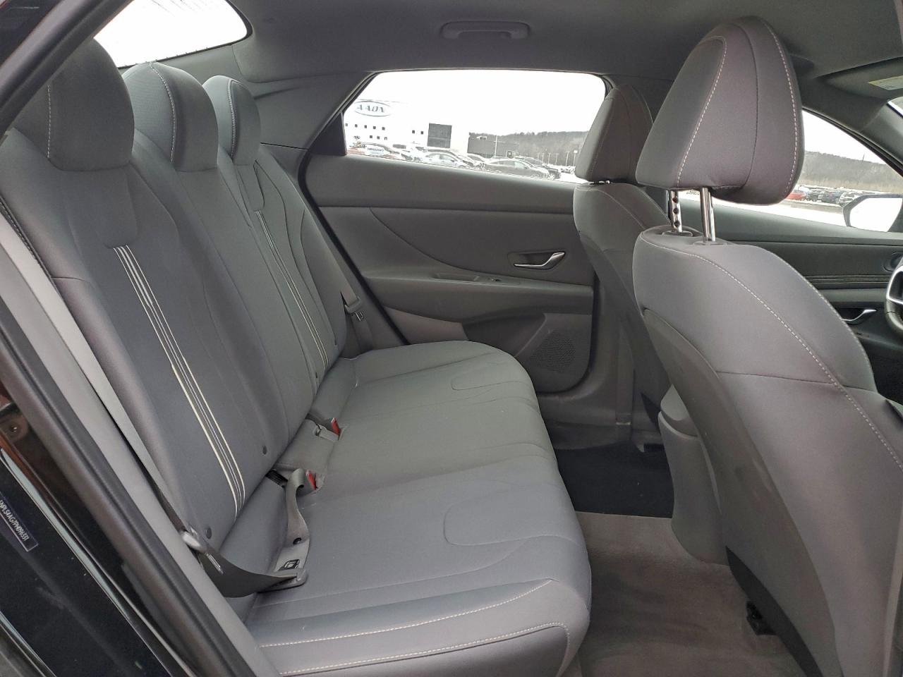 2023 HYUNDAI ELANTRA SEL photo 10