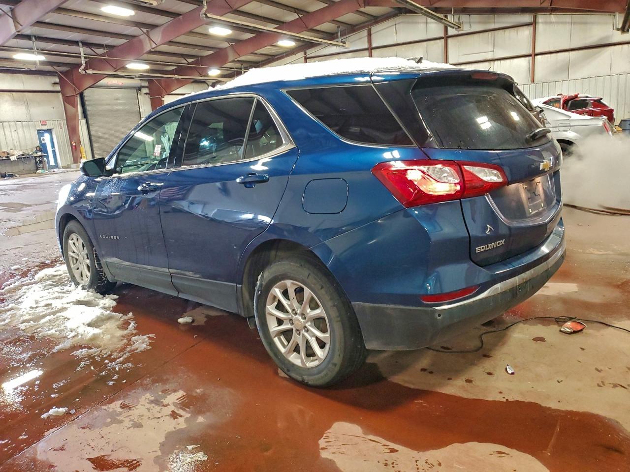 2020 CHEVROLET EQUINOX LT photo 2