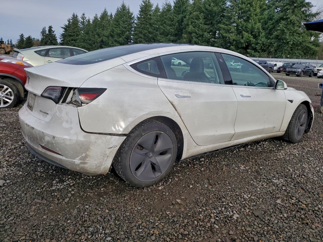 2018 TESLA MODEL 3 photo 5