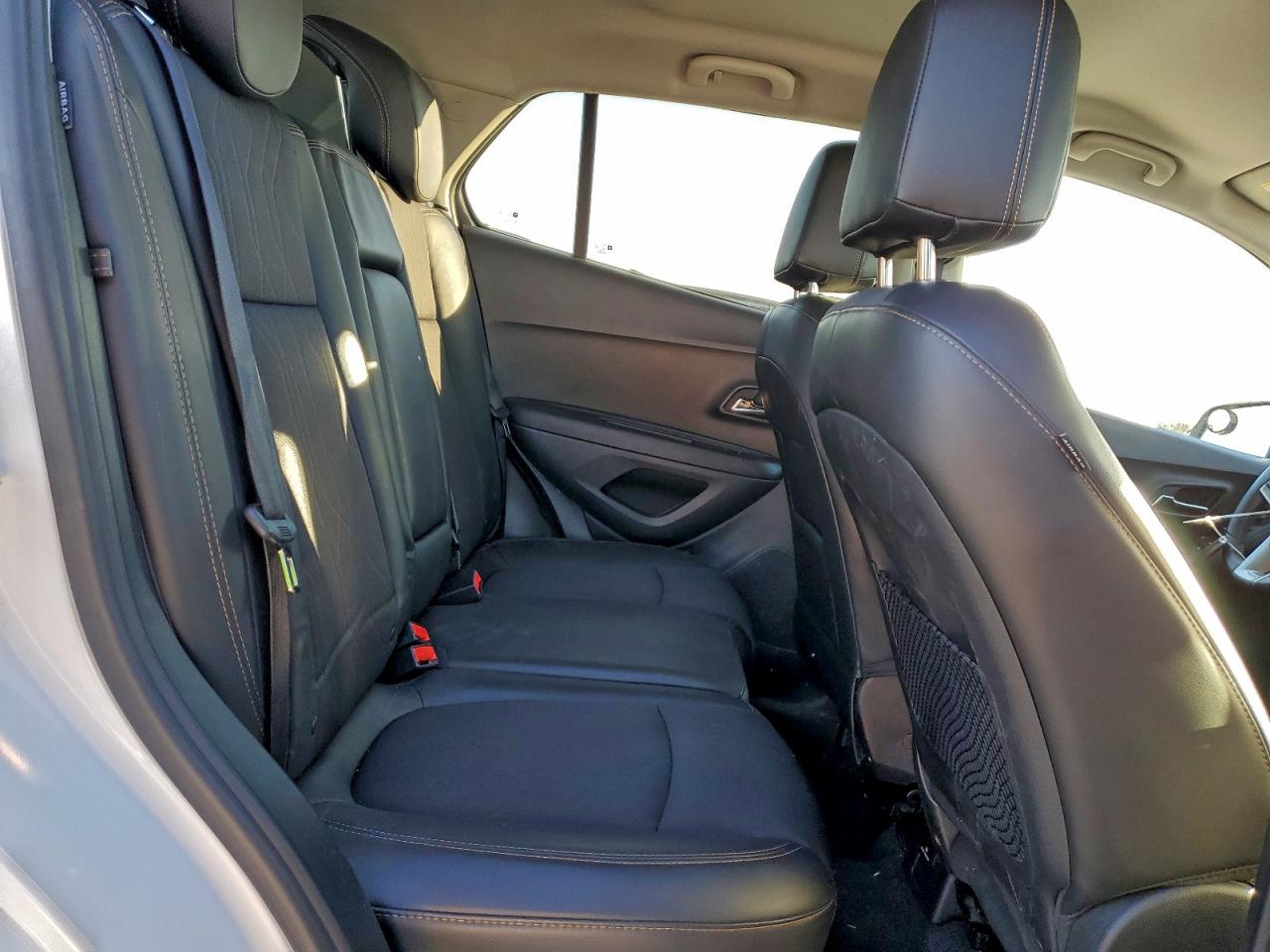2017 CHEVROLET TRAX 1LT photo 10