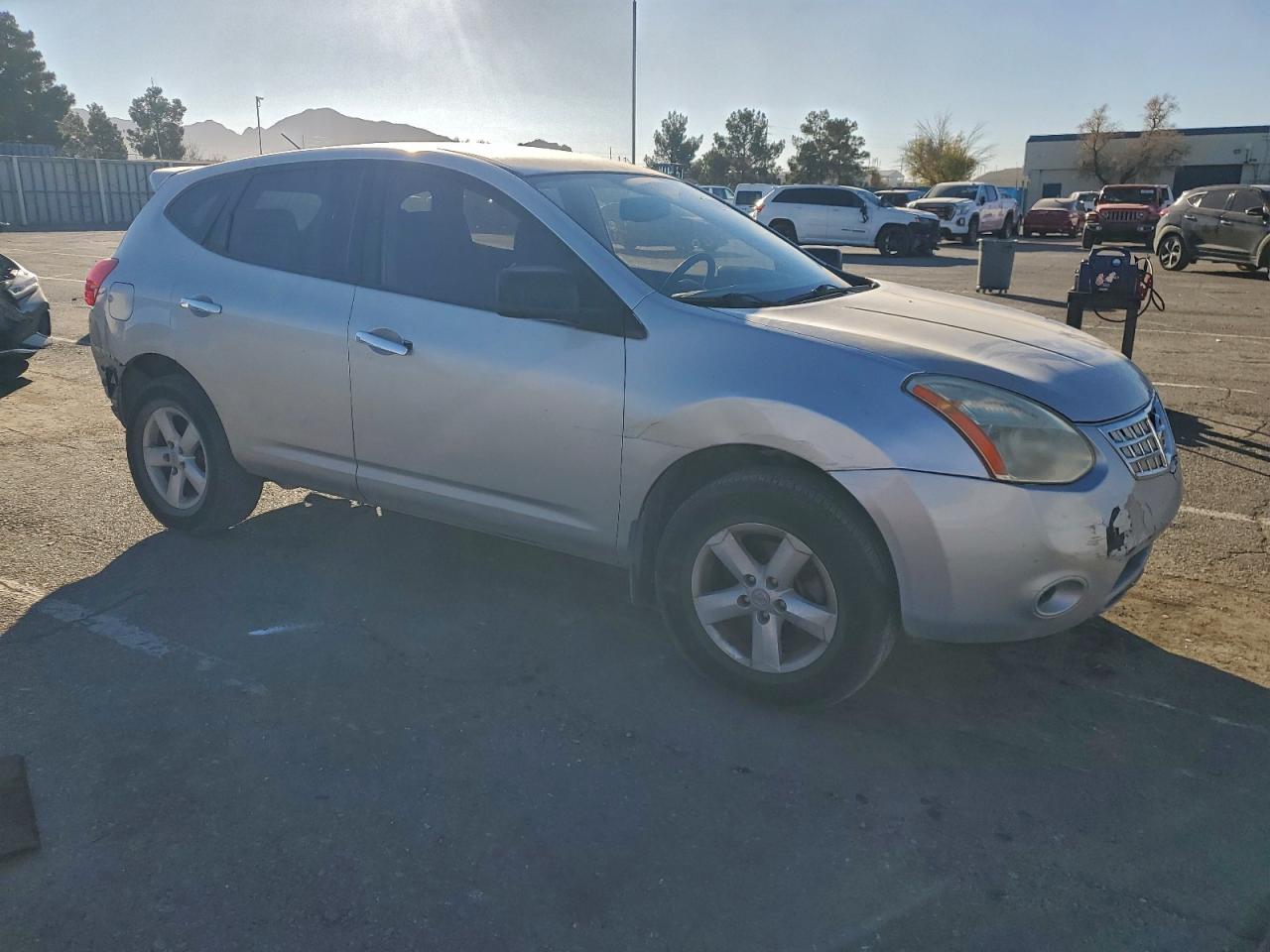 2010 NISSAN ROGUE S photo 4
