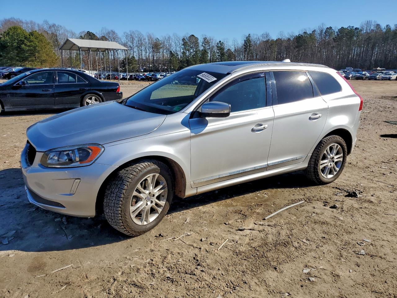 2015 VOLVO XC60