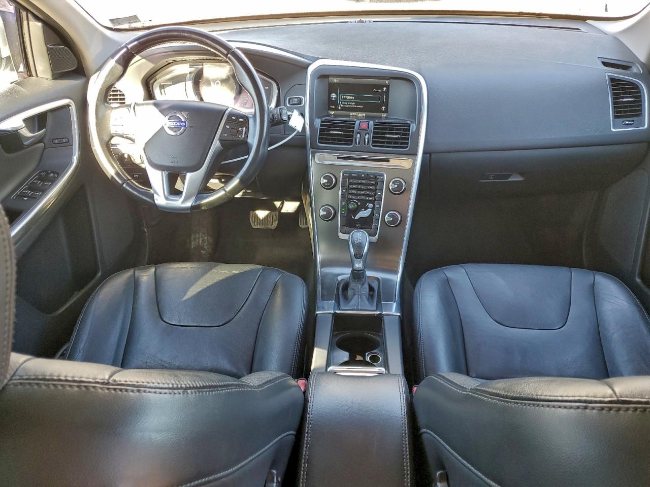 2015 VOLVO XC60 T5 PREMIER photo 8