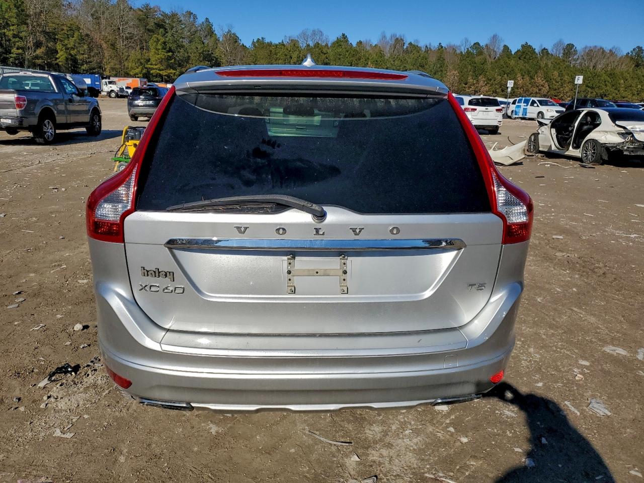 2015 VOLVO XC60 T5 PREMIER photo 6
