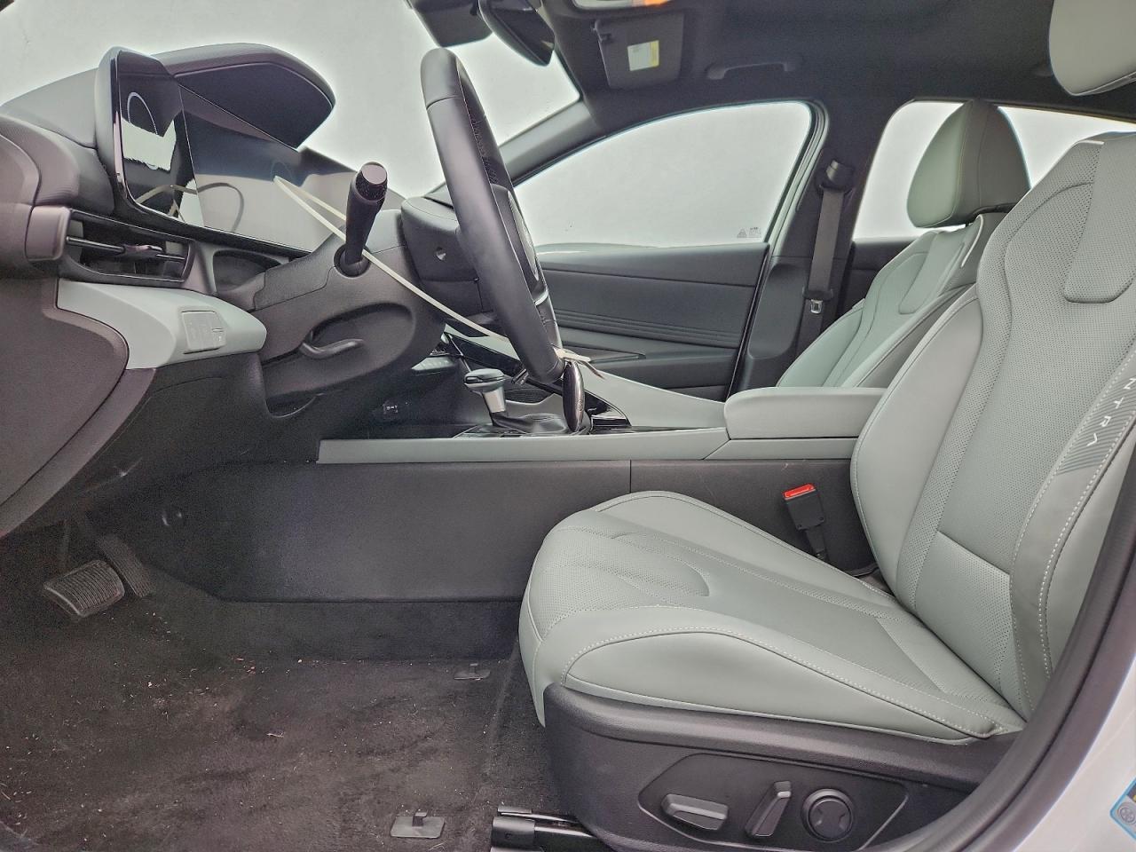 2025 HYUNDAI ELANTRA LIMITED photo 7