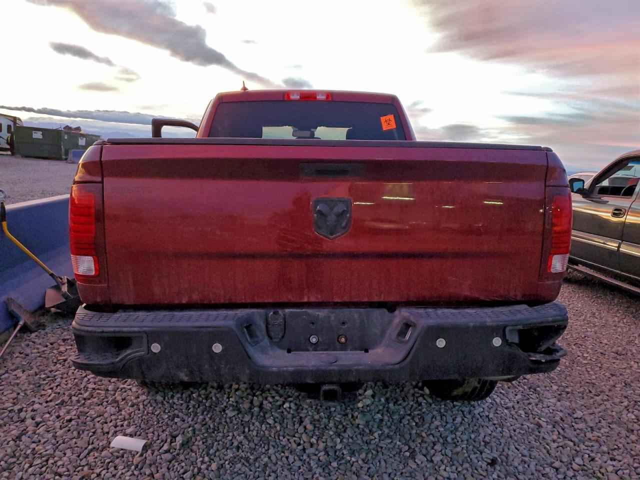 2022 RAM 1500 CLASSIC SLT photo 6