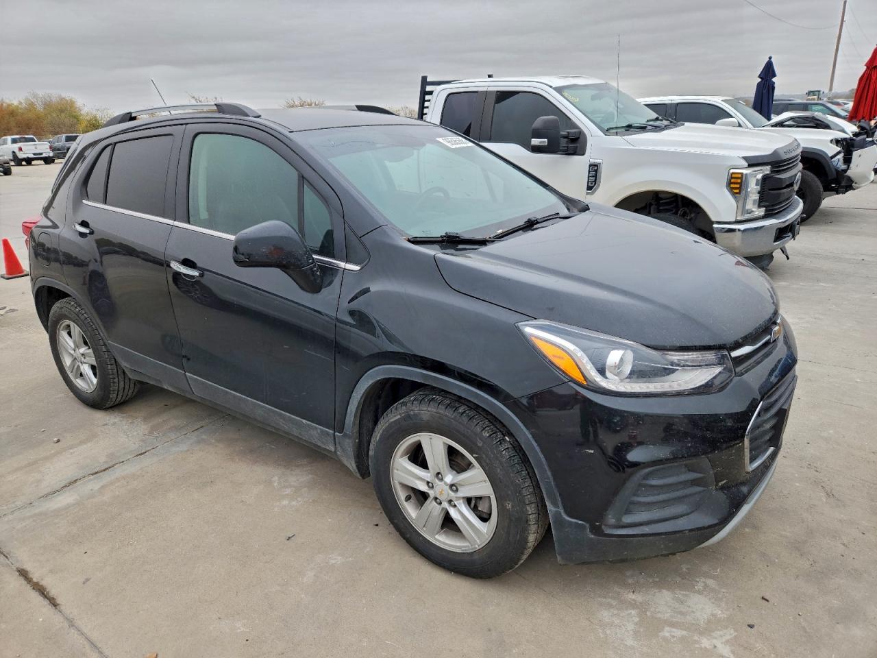 2019 CHEVROLET TRAX 1LT photo 4