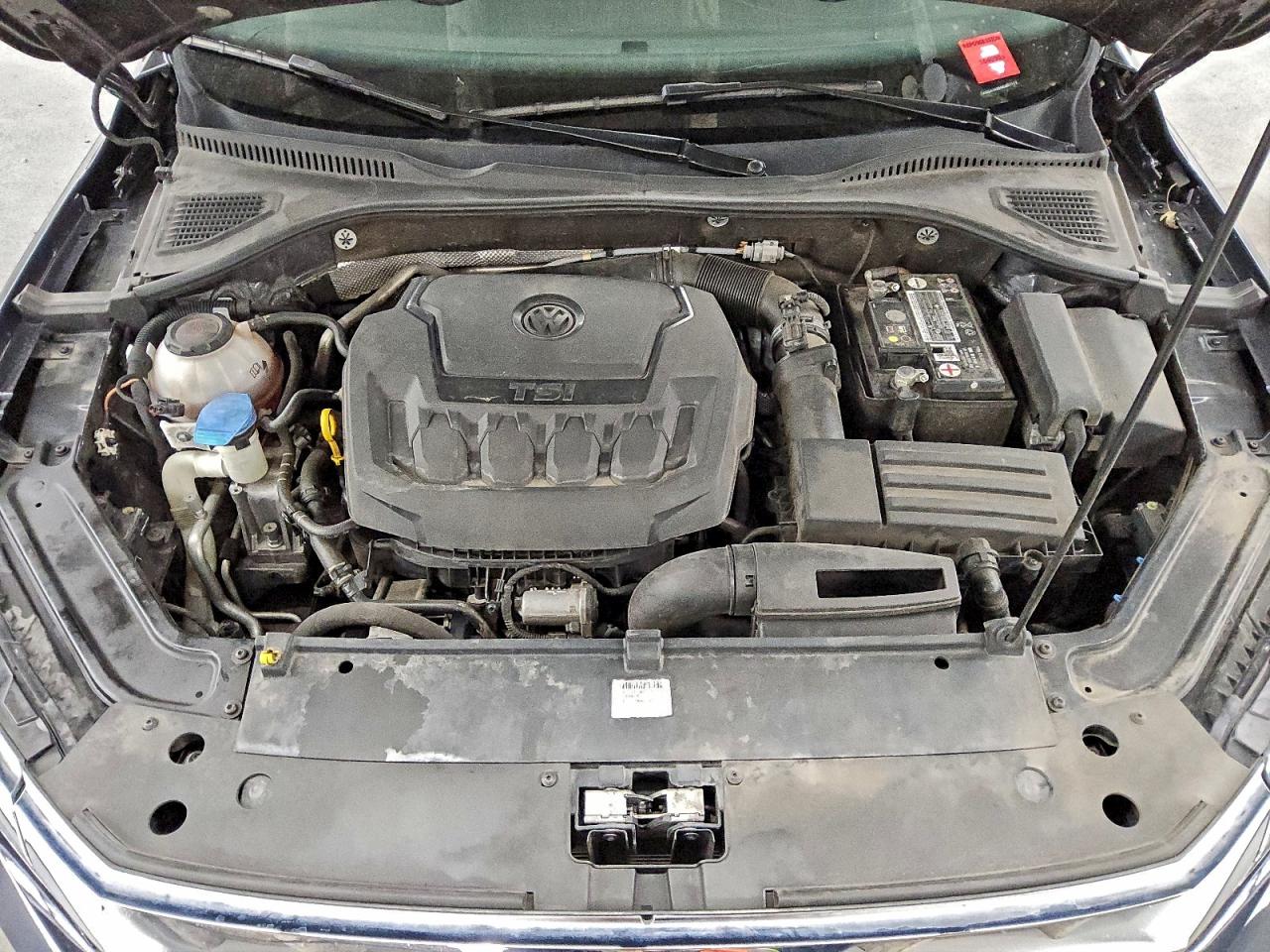 2021 VOLKSWAGEN PASSAT SE photo 11
