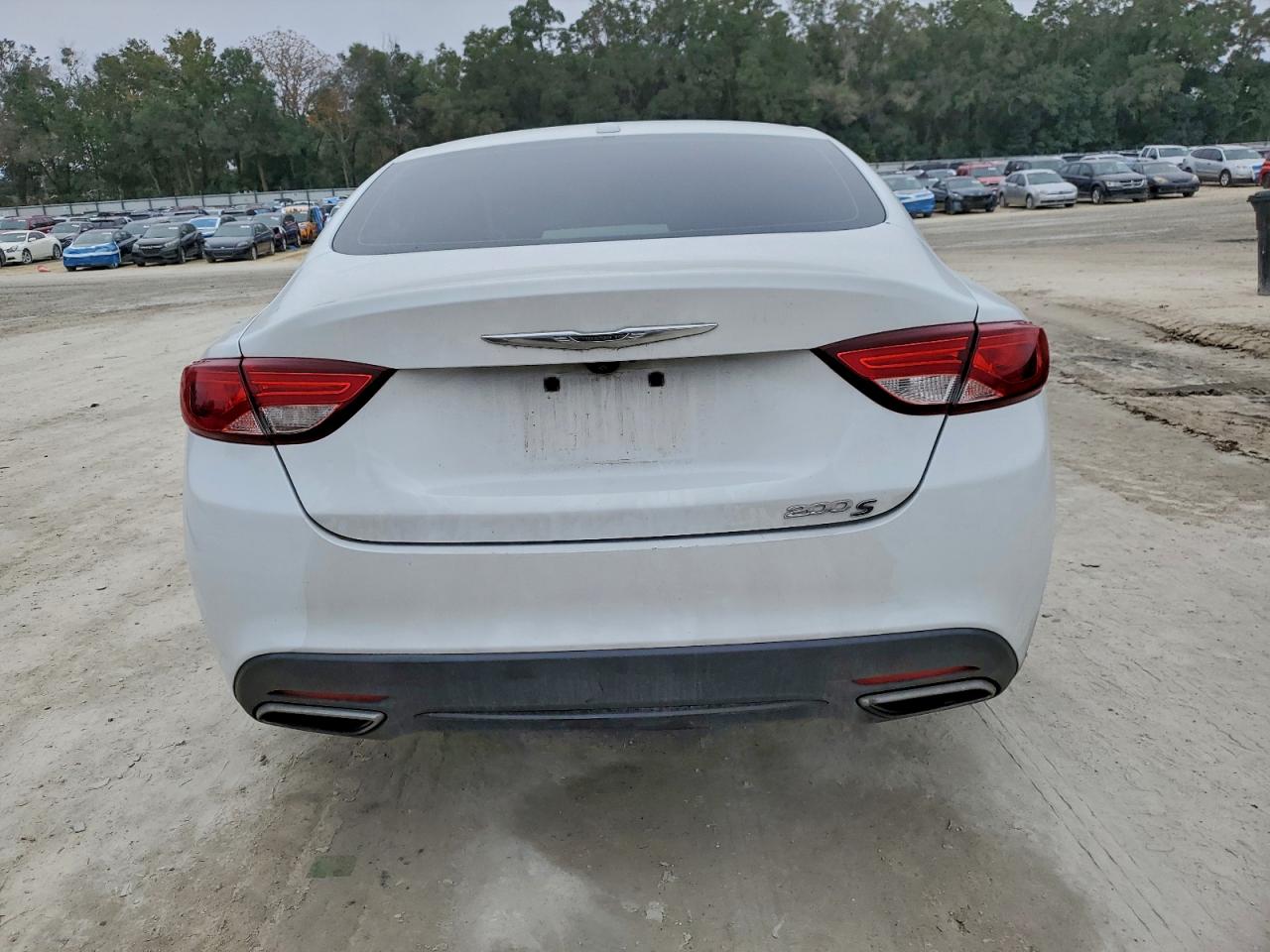 2015 CHRYSLER 200 S photo 6