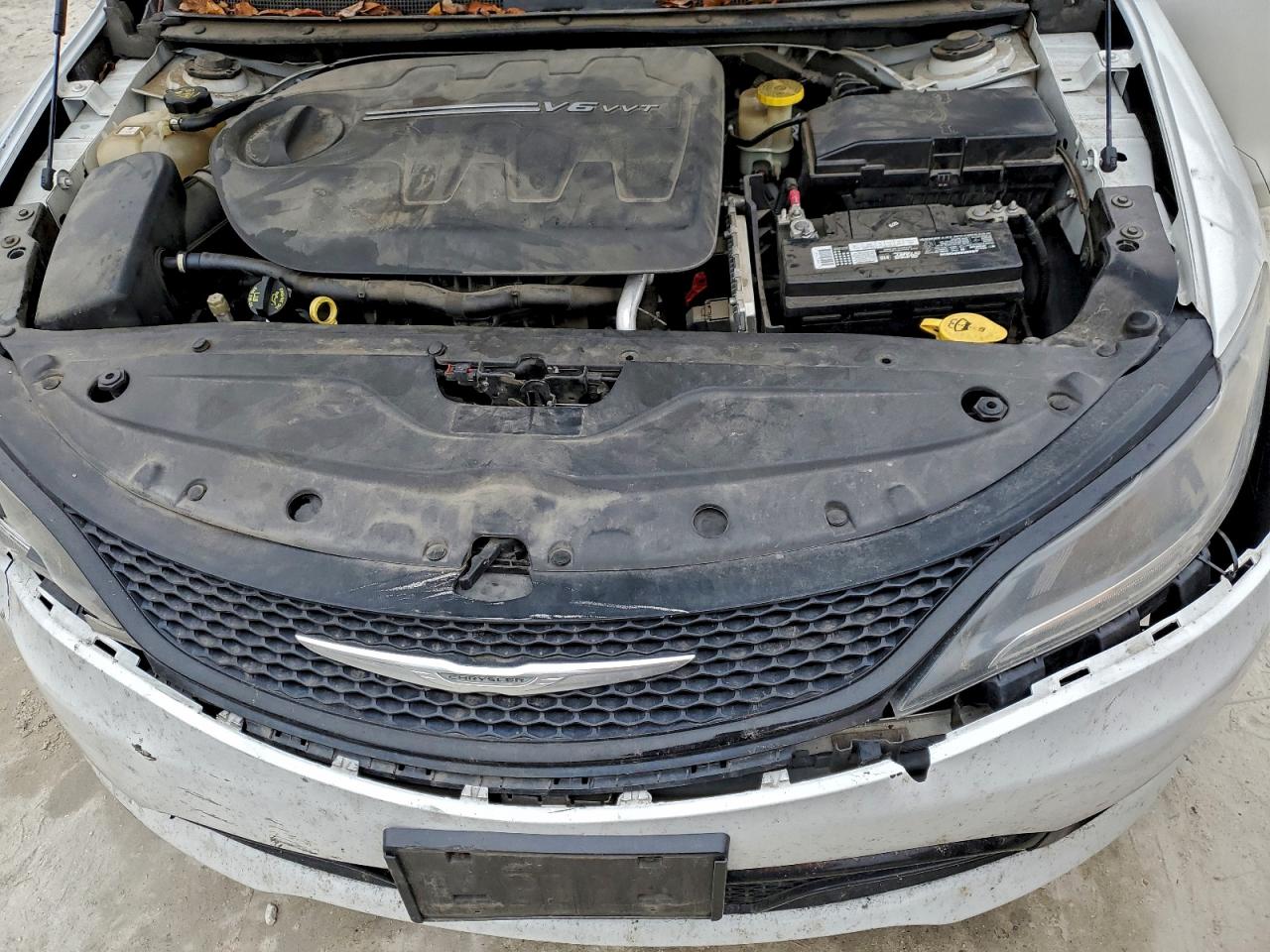 2015 CHRYSLER 200 S photo 11
