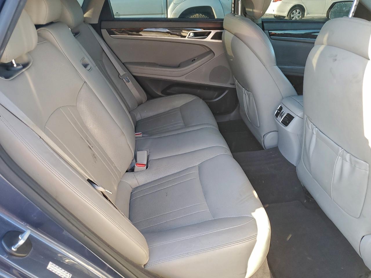 2015 HYUNDAI GENESIS 3.8L photo 10