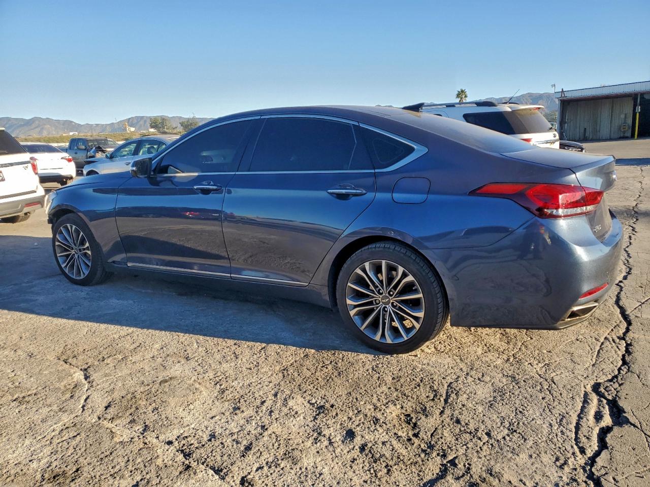 2015 HYUNDAI GENESIS 3.8L photo 2