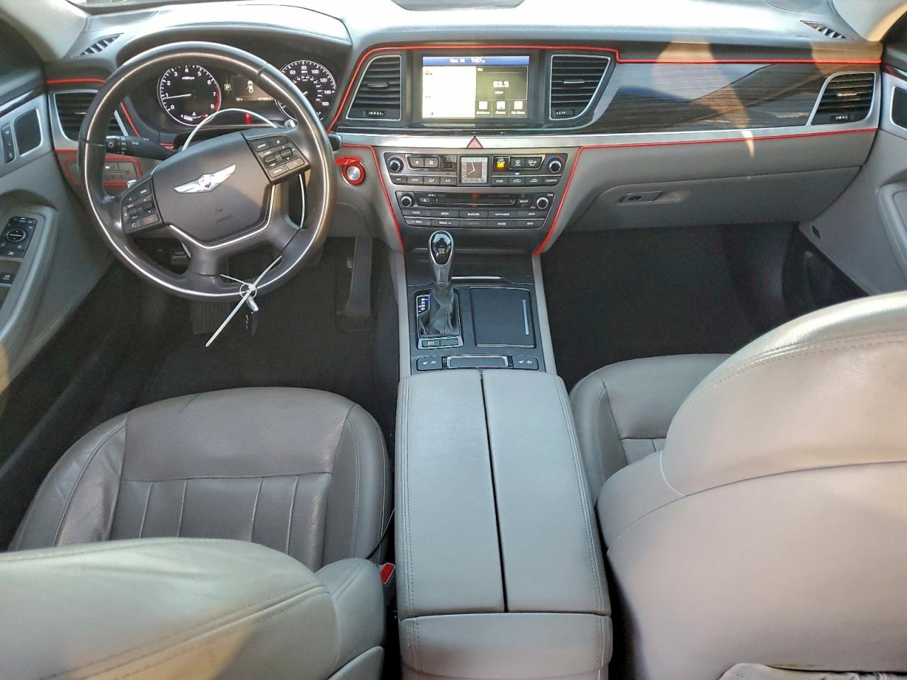 2015 HYUNDAI GENESIS 3.8L photo 8