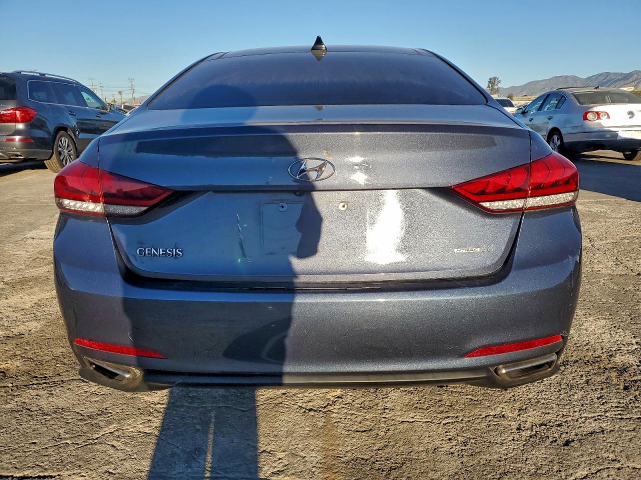 2015 HYUNDAI GENESIS 3.8L photo 6
