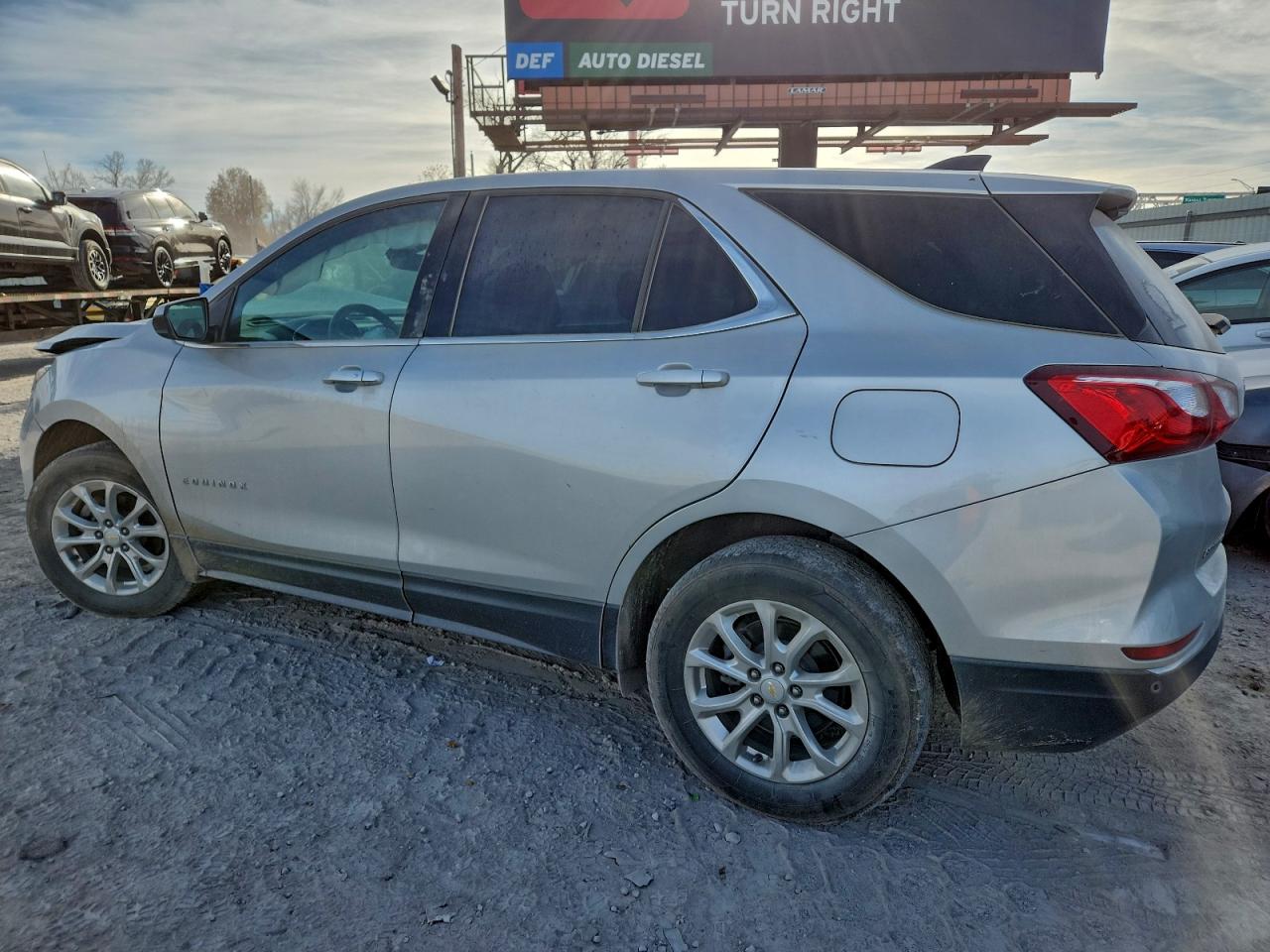 2020 CHEVROLET EQUINOX LT photo 4