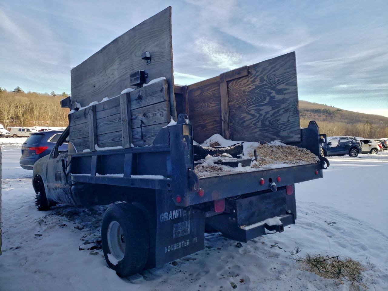 2003 FORD F350 SUPER DUTY DUMP TRUCK photo 2
