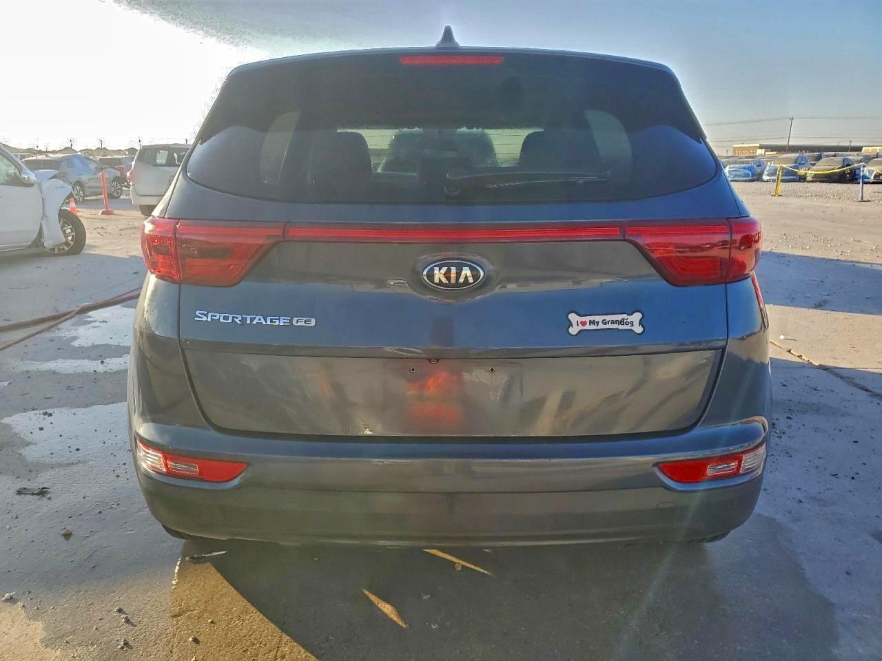 2017 KIA SPORTAGE LX photo 6
