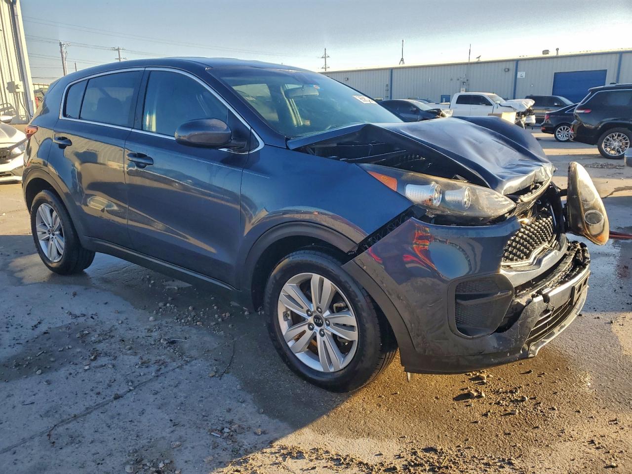 2017 KIA SPORTAGE LX photo 4