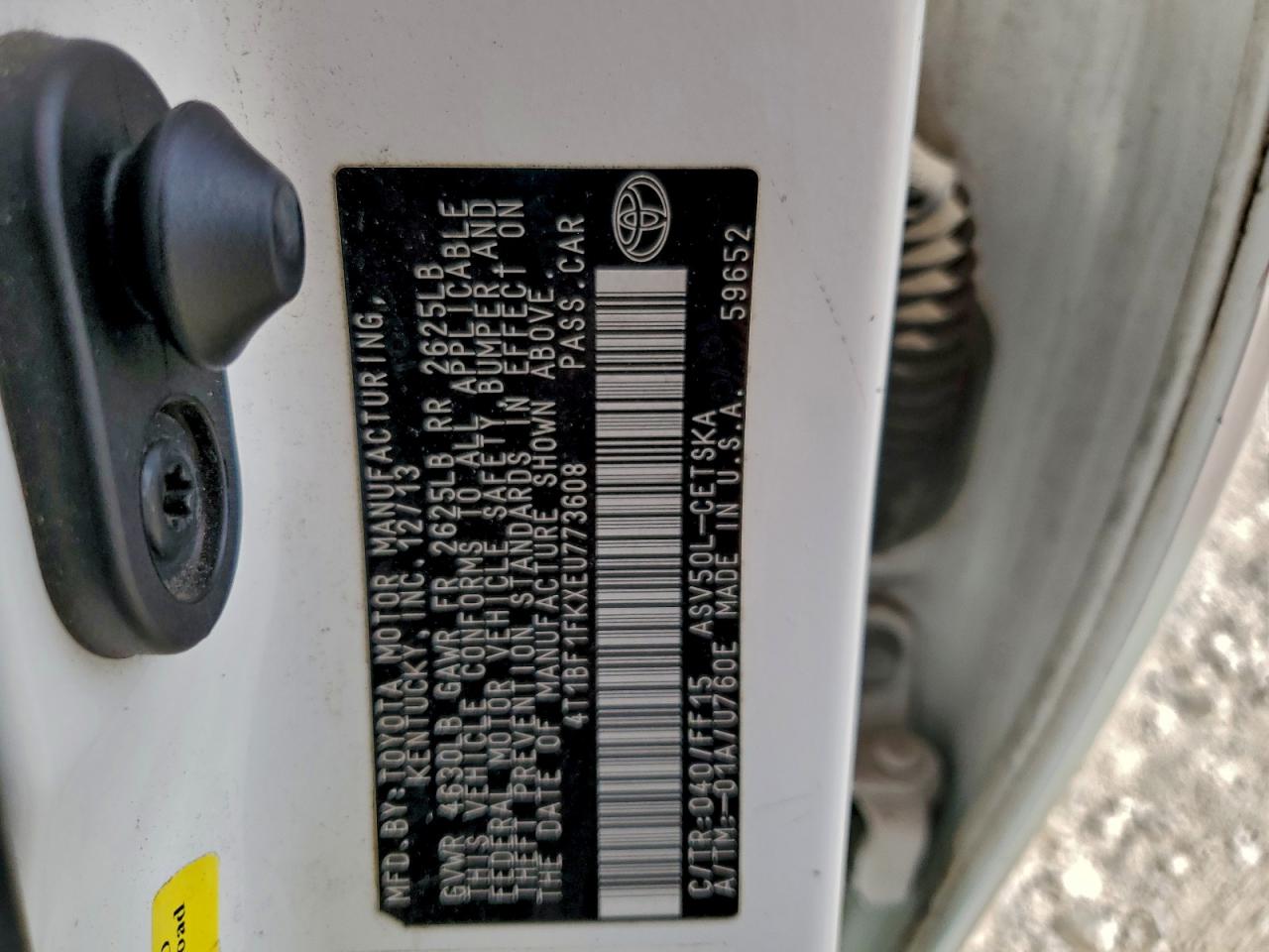 2014 TOYOTA CAMRY L photo 37