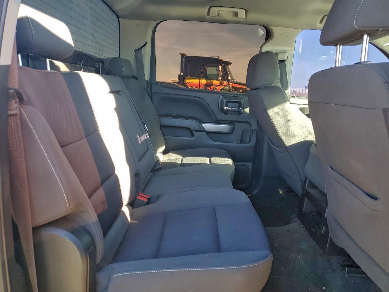 2018 CHEVROLET SILVERADO K1500 LT photo 10